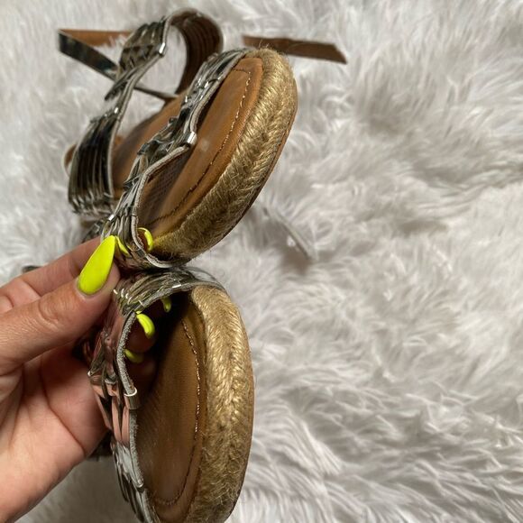 Corso Como Metallic Sandals Leather Silver Strappy Women’s Size 7.5 - Picture 7 of 12